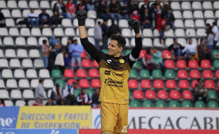 El arquero argentino Gaspar Servio. Foto: @GasparServio37