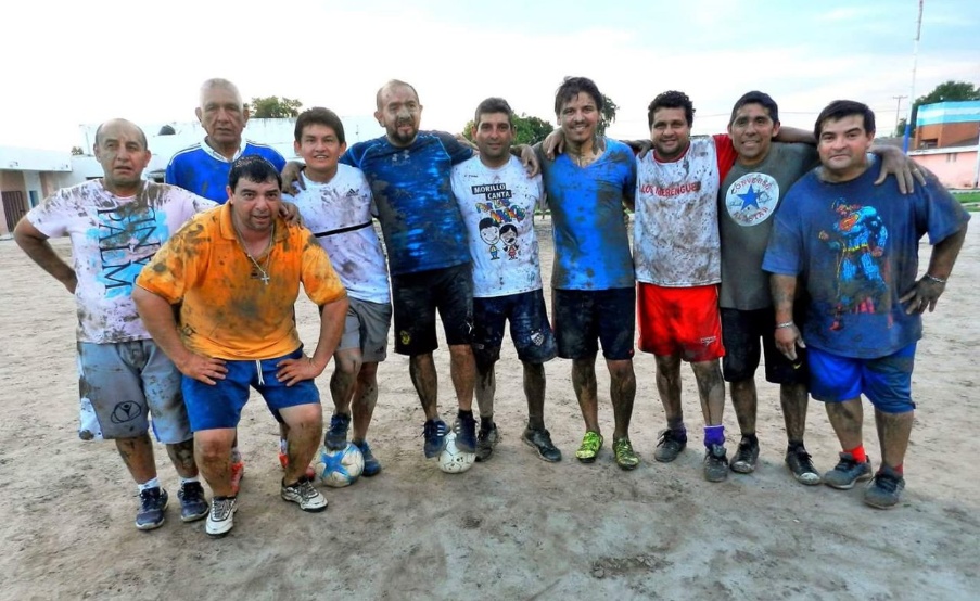 El Pulga Rodríguez con sus amigos(Gentileza Ariel Brito)