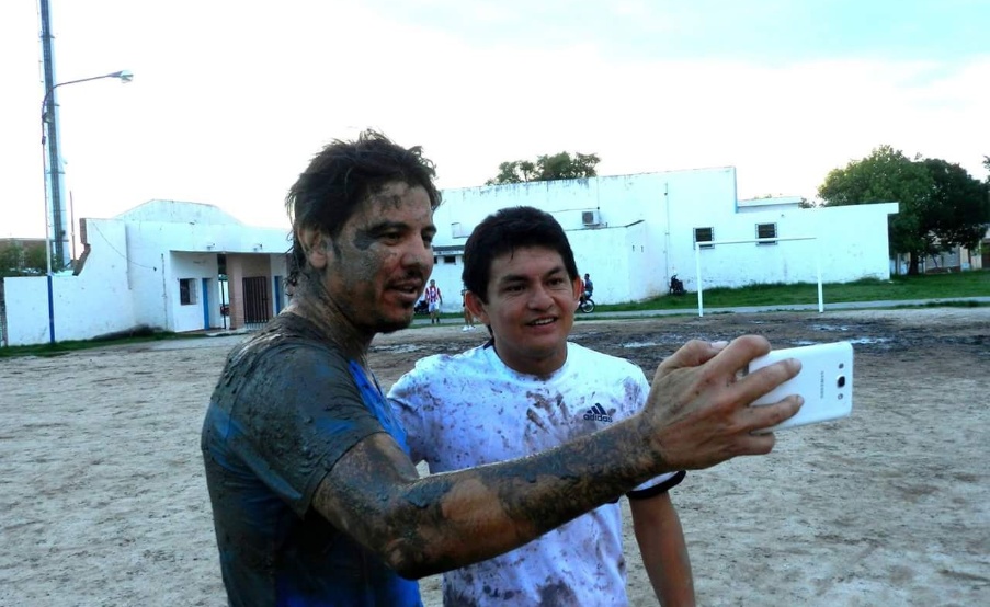 El Pulga Rodríguez con sus amigos(Gentileza Ariel Brito)