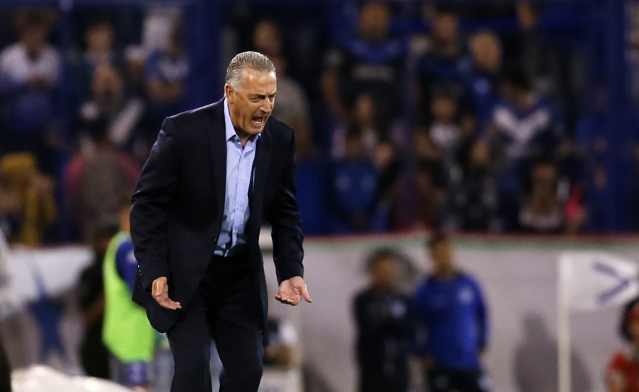 Gustavo Alfaro volvió a referirse a la semifinal de la Copa Libertadores. Foto: Fotobaires