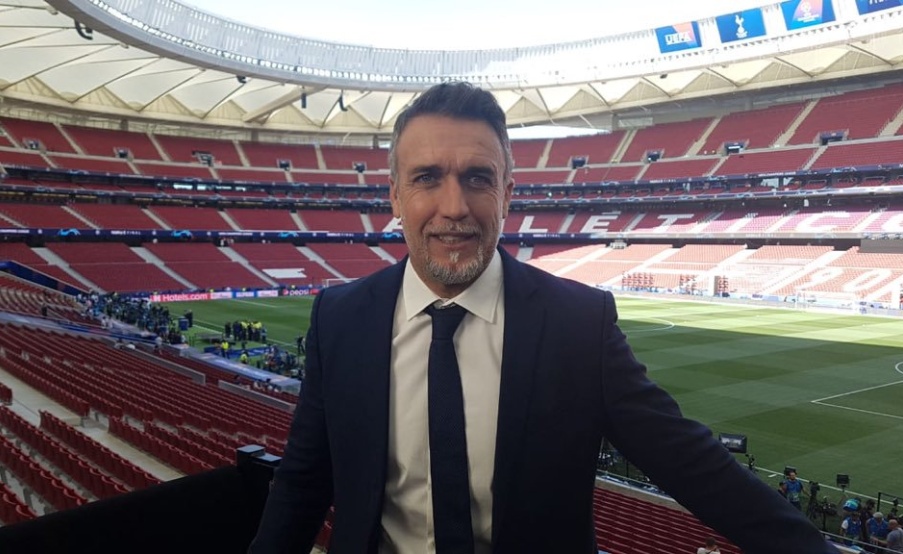 Gabriel Batistuta podría sumarse al cuerpo técnico de Fiorentina(EFE)