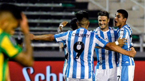 La AFA está evaluando cómo podría darse un regreso paulatino a los entrenamientos. Foto: Fotobaires