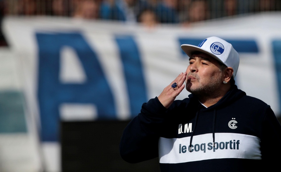 El vice de Gimnasia avisó que confía que Maradona renueve su contrato. Foto: EFE