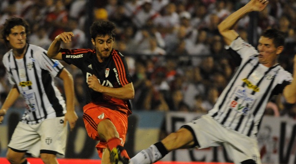 Se cumplen 5 año del último partido de Aimar en River. Foto: Fotobaires