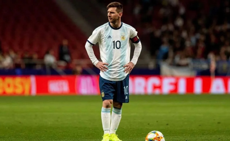 Lionel Messi ante el gran desafío en los últimos años de su carrera: ser determinante en la Selección y en un club top de Europa(EFE)