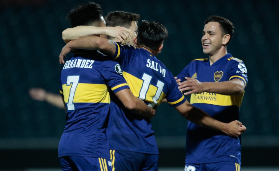 Los jugadores de Boca festejan uno de los goles ante Libertad en la reanudación de la Copa Libertadores(Fotobaires)