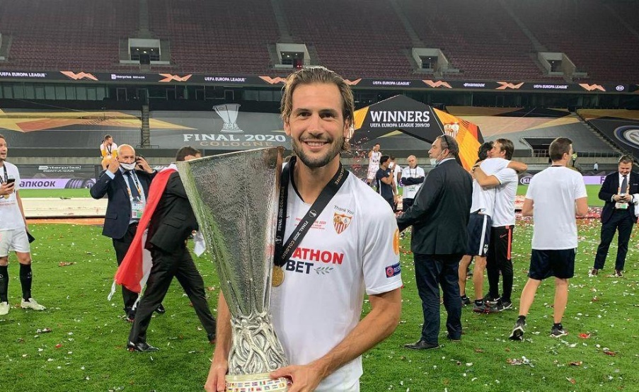 Mudo Vázquez podría pasar de Sevilla a Parma(Crédito: Prensa Sevilla)