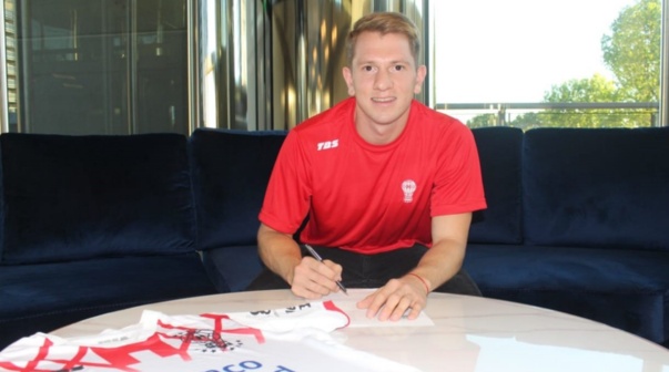 Esteban Rolón, mediocampista del Globo