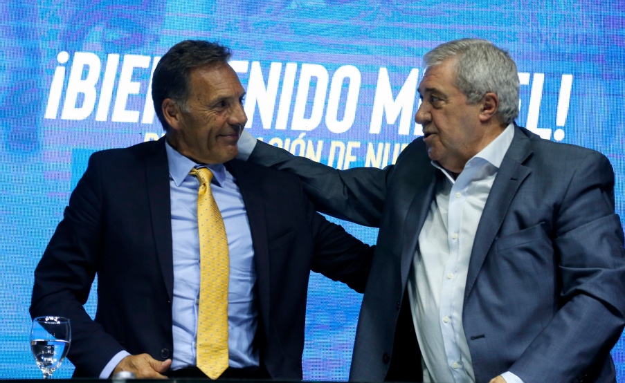 Miguel Russo y Jorge Ameal, DT y presidente, respectivamente, de Boca(Fotobaires)