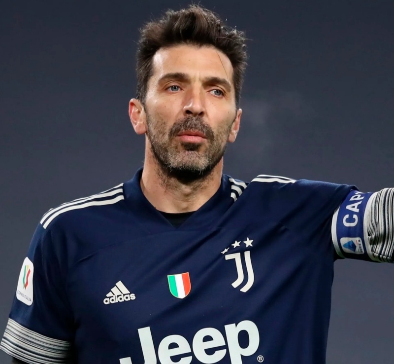 &nbsp;Ni Messi ni Cristiano: Buffón sorprendió al elegir al mejor de la historia