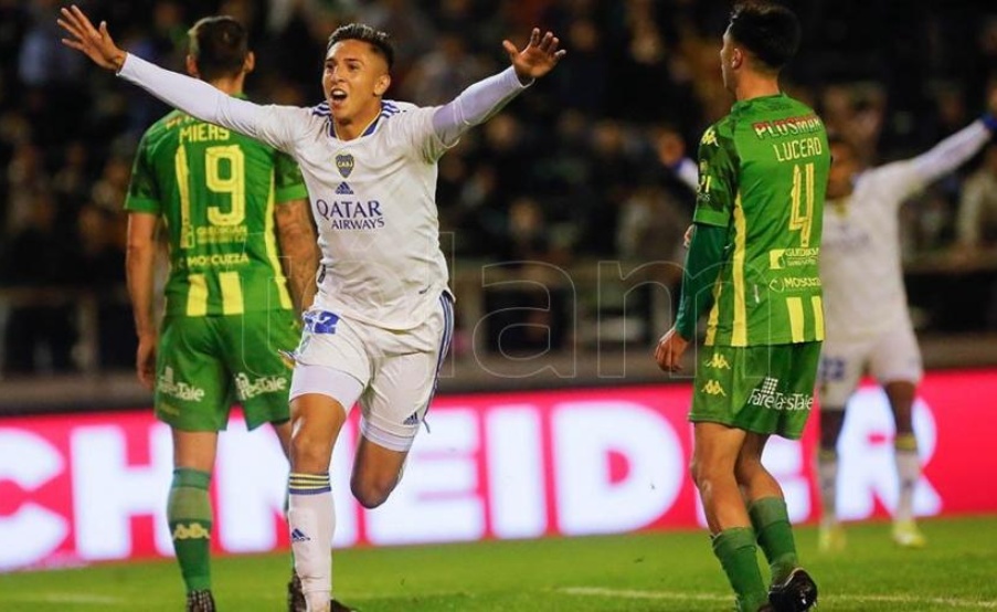 Agustín Almendra de nuevo jugó un muy buen partido en Boca y marcó un lindo gol de cabeza. Cada vez se encuentra más afianzado.(Télam)