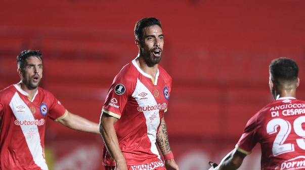 Gabriel Ávalos dejó Argentinos Juniors por Independiente.