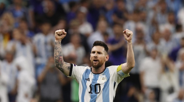 La emotiva respuesta de Messi al Bati tras alcanzarlo como máximo goleador
