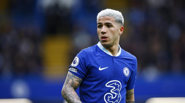 Enzo Fernández, volante de Chelsea