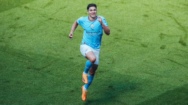 Con gol de Julián Álvarez, Manchester City venció al Chelsea de Enzo