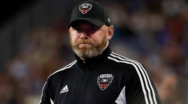 Sorpresa: Wayne Rooney vuelve a dirigir y ya tiene nuevo equipo