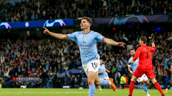 Julián y el festejo tras el gol al Real Madrid