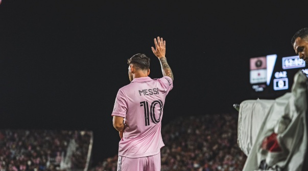 ¿Guiño a Messi? Suena en Inter Miami y se entrena en Barcelona