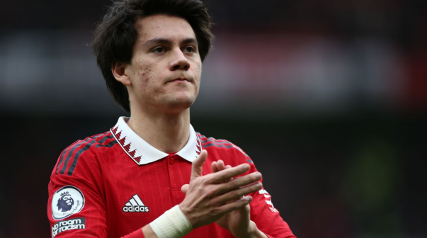 Facundo Pellistri en Manchester United.