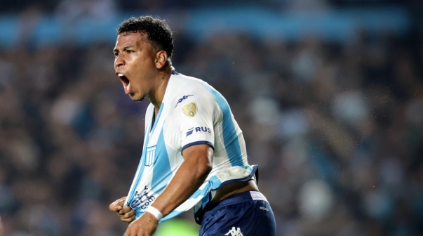 Roger Martínez se podría ir de Racing