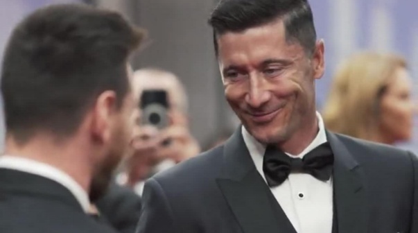 Lewandowski con Messi.
