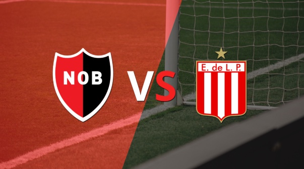 Newell`s y Estudiantes empatan en el Coloso del Parque