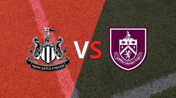 Newcastle United anota y pasa a superar por 2-0 a Burnley