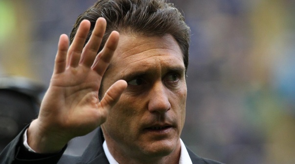 Las dos alternativas de Vélez si no cierra a Guillermo Barros Schelotto
