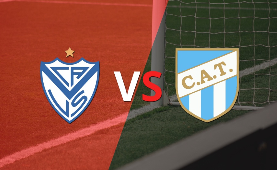 Atlético Tucumán descuenta, pero Vélez lo supera