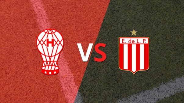 Estudiantes supera a Huracán por 2-0