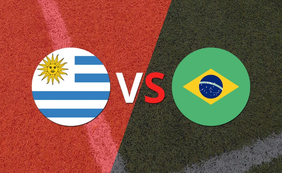 Uruguay anota y pasa a superar por 2-0 a Brasil