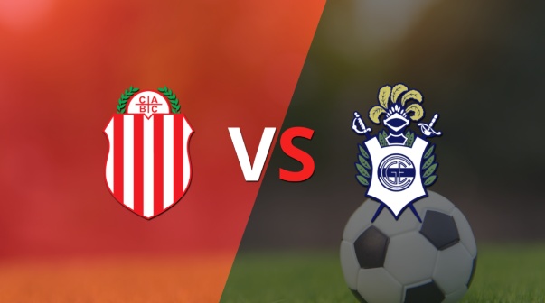 Gimnasia se vuelve a poner arriba en el marcador ante Barracas Central