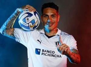 Paolo Guerrero dejó Liga de Quito y fue presentado en un sorpresivo club