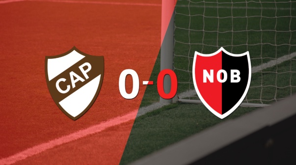 Sin muchas emociones, Platense y Newell`s empataron 0-0