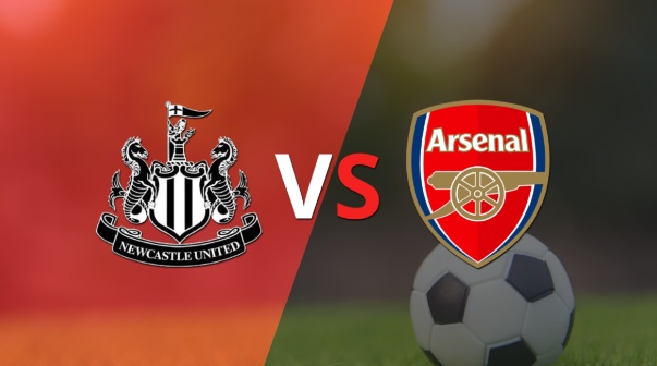 ¡Sin goles al entretiempo! Arsenal y Newcastle United empatan en 0