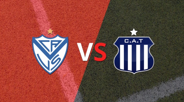 Vélez logra el empate momentáneo frente a Talleres