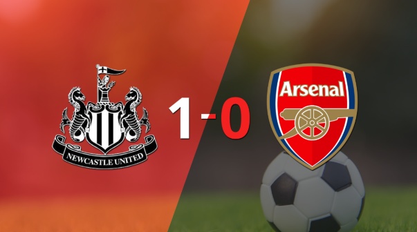 Con un solo tanto, Newcastle United derrotó a Arsenal en el estadio St. James Park