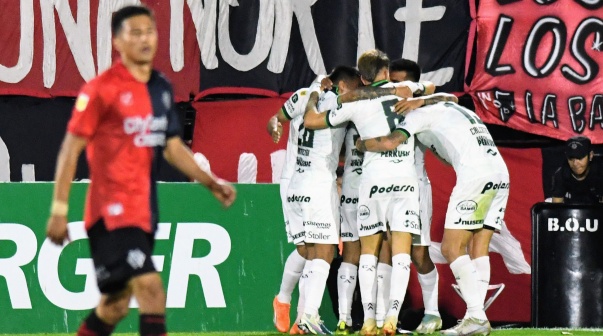 Sarmiento le ganó a Newell's en Rosario