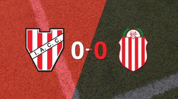 Instituto y Barracas Central igualaron sin goles en el marcador