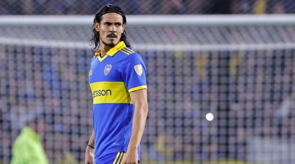 Un ex goleador del fútbol argentino bancó a Cavani: 