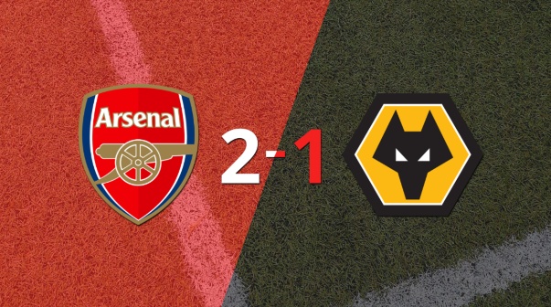 Wolverhampton no pudo en su visita a Arsenal y perdió 2 a 1
