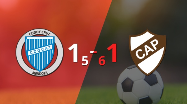 Por penales se clasificó Platense y jugará en la final