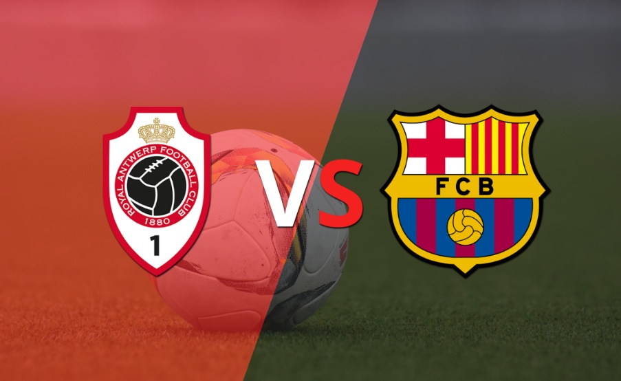 Royal Antwerp logra anotar el gol que le da la victoria parcial por 3 a 2