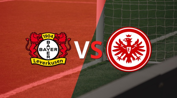 Bayer Leverkusen vence 2 a 0 a Eintracht Frankfurt