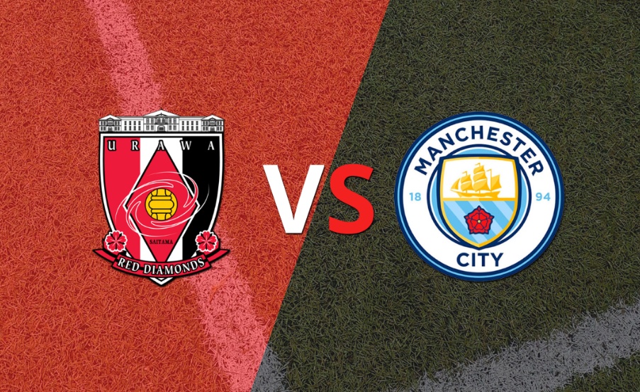 Manchester City supera a Urawa por 3-0