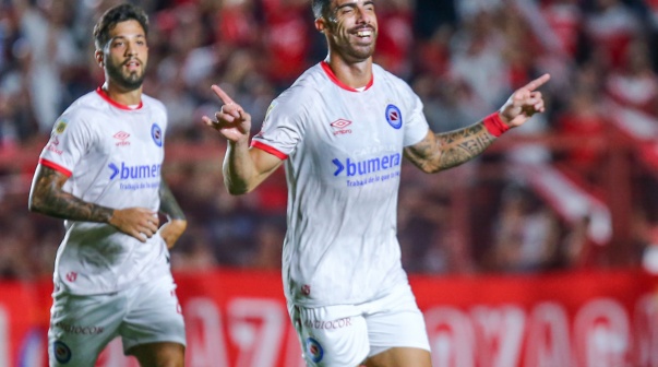 Argentinos busca un refuerzo tras la salida de Ávalos