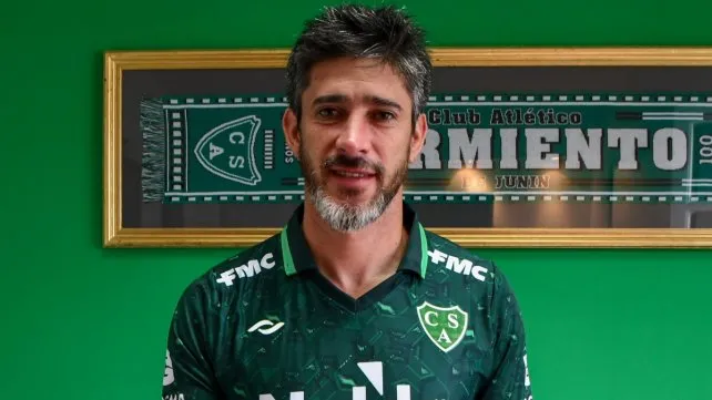Tras fichar a Pablo Pérez, Sarmiento compró a un delantero de Selección