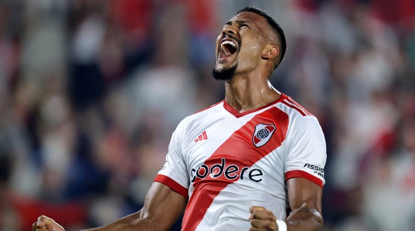 Salomón Rondón en River.