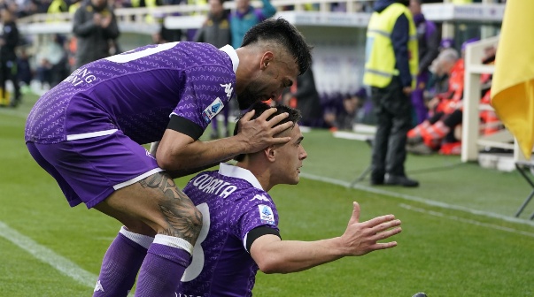 Fiorentina goleó 5-1 al Frosinone con tantos de Martínez Quarta y Nico González