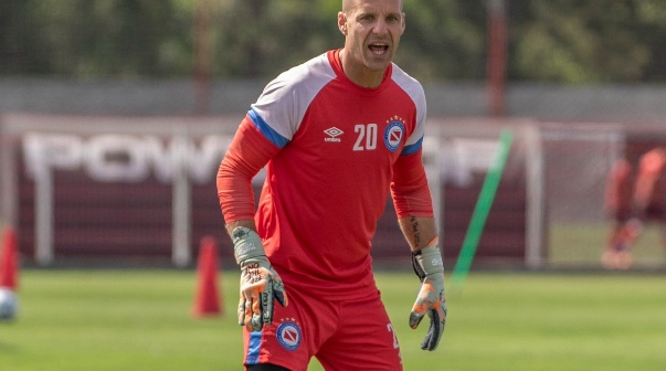 El Ruso Rodríguez rompió el silencio y palpitó el duelo vs. Independiente